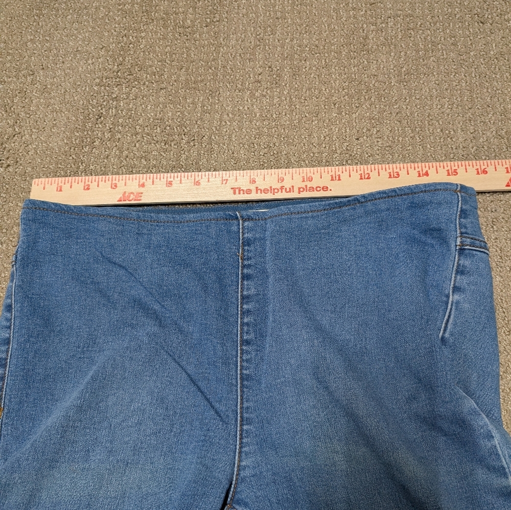 We The Free Mid Rise Bell Bottom Super Flare Jeans Womens 30 Pull On Boho Denim - Picture 6 of 10